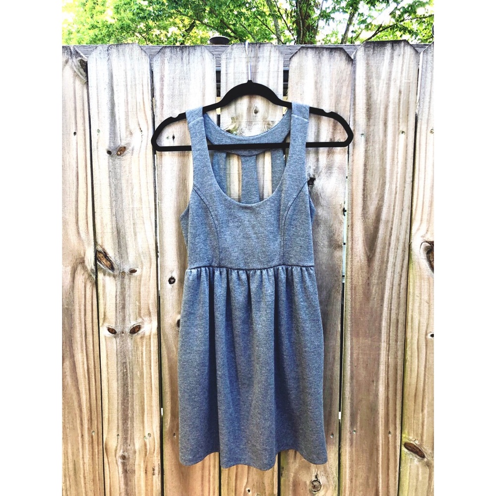URBAN OUTFITTERS GREY DRESS
